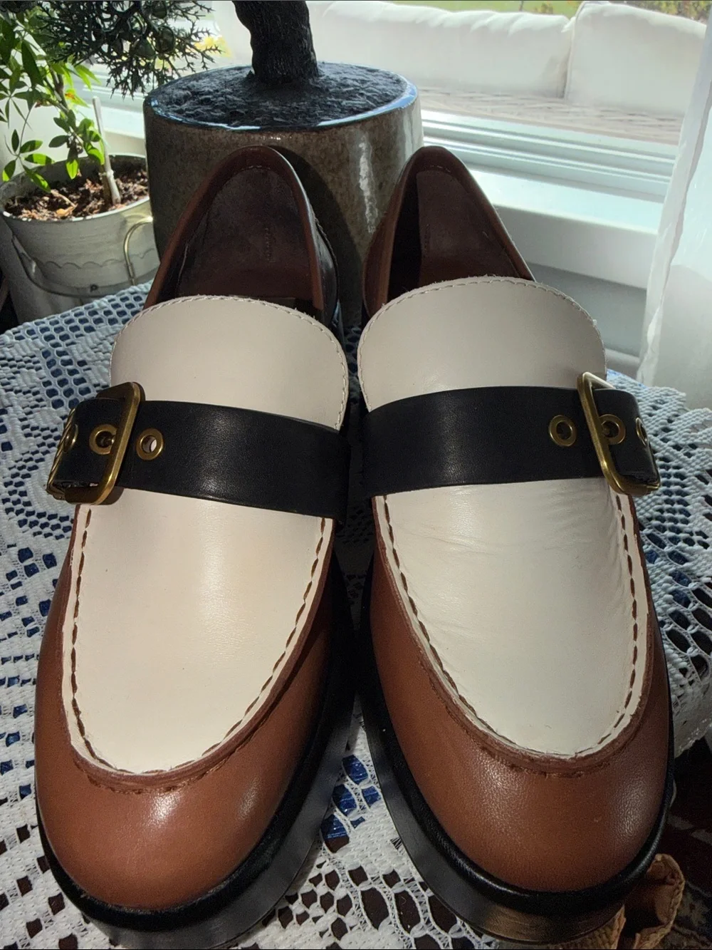 Dolce Vita White, Brown and Black Leather Buckle Loafers
